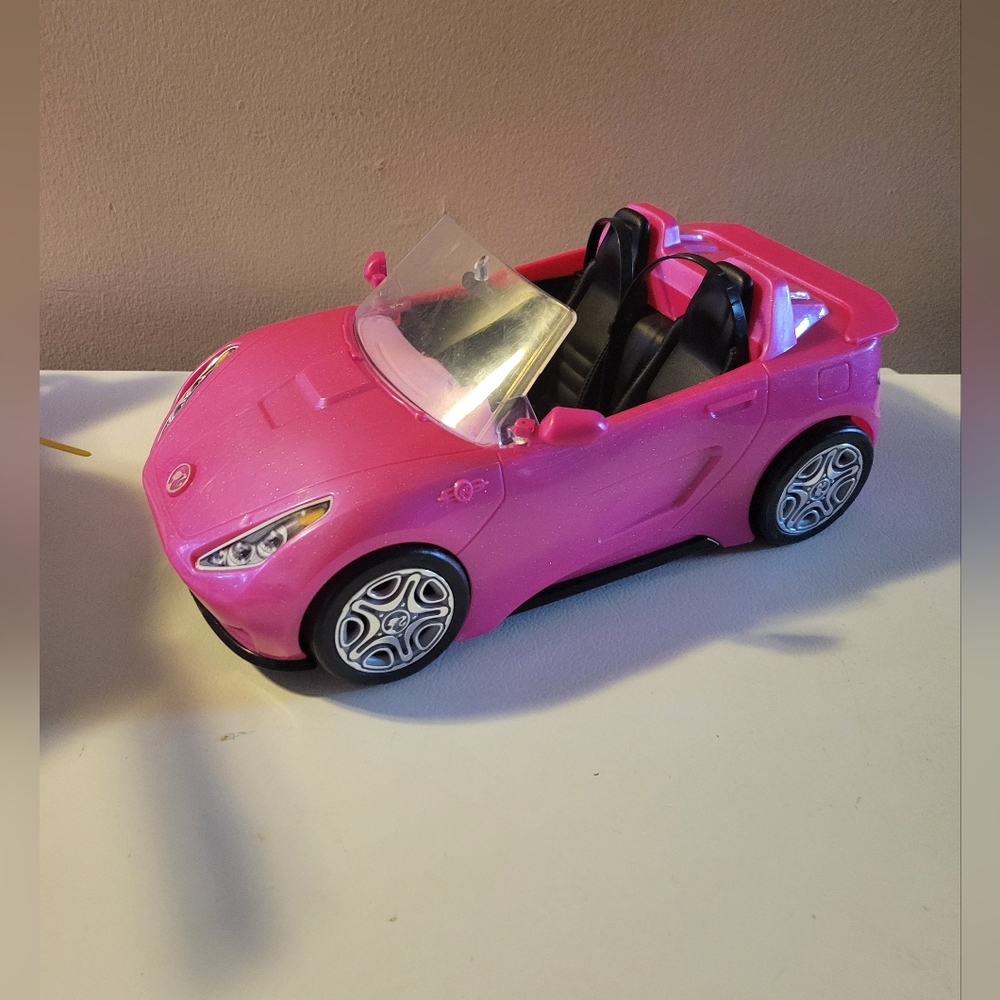 Barbie Convertible Car - Picture 4 of 7